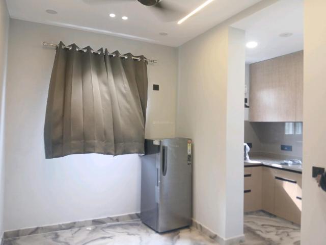 Flat for rent in West Delhi, Deri