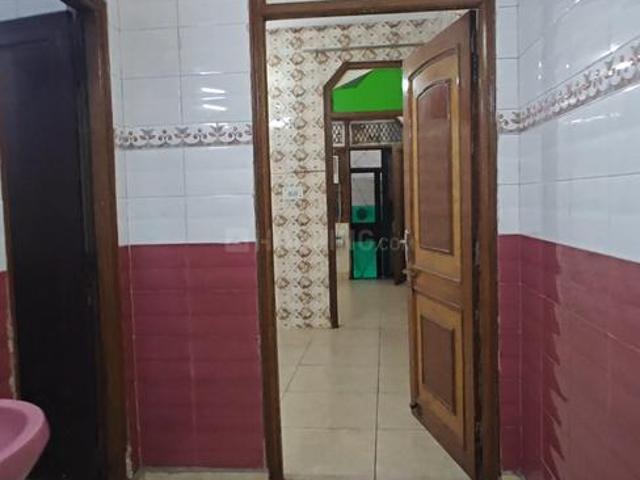 Flat for rent in West Delhi, Deri