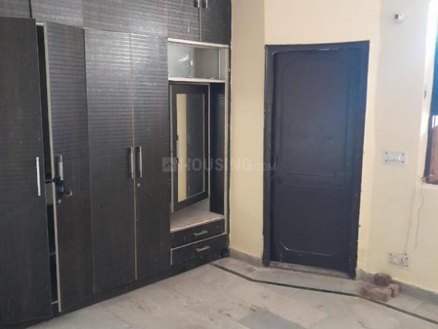 Flat for rent in West Delhi, Deri