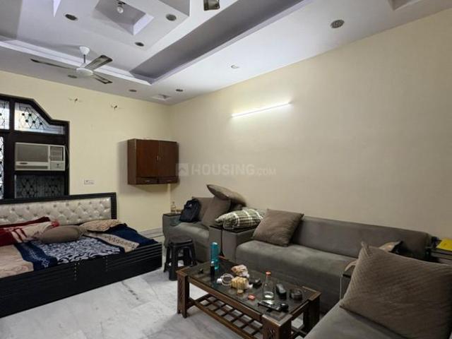 Flat for rent in West Delhi, Deri