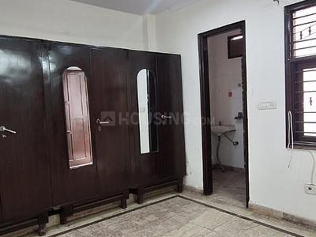 Flat for rent in West Delhi, Deri
