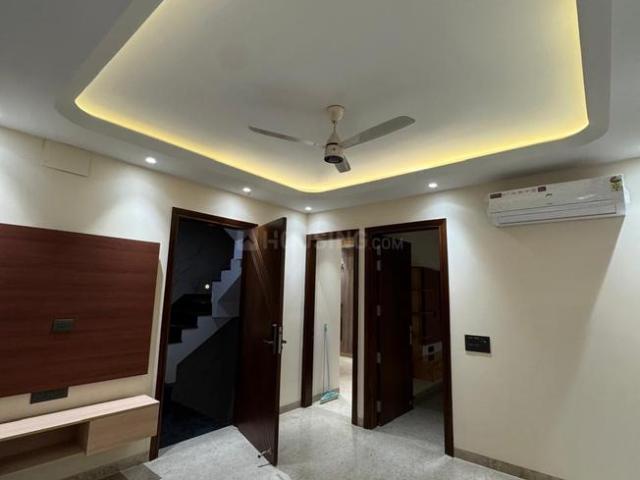 Flat for rent in Subash Nagar, Delhi