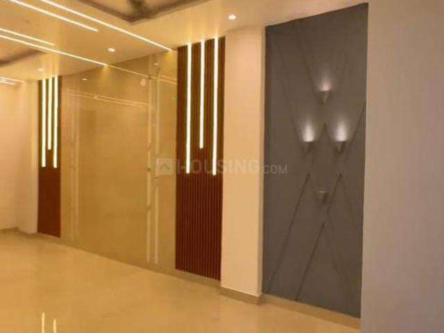 Flat for sale in West Delhi, Deri