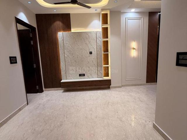 Flat for sale in West Delhi, Deri