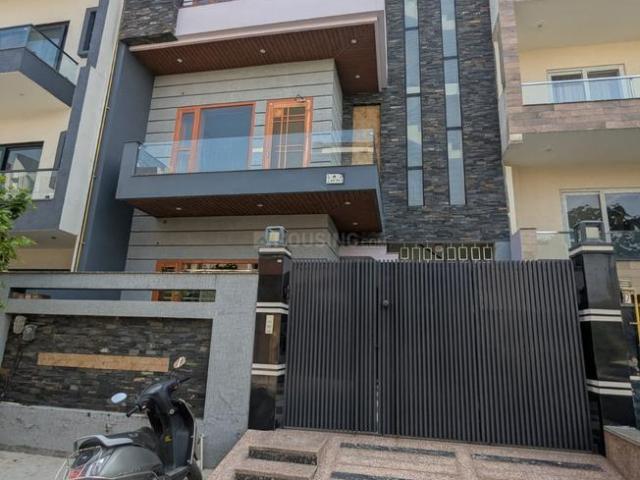 Flat for rent in Hariana