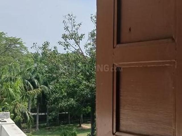Flat for rent in Deri