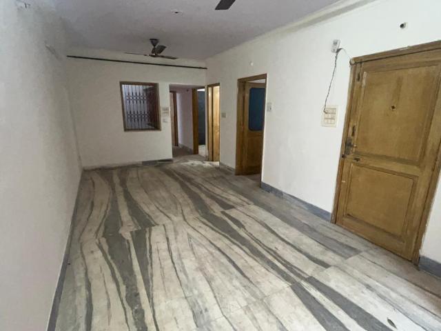Flat for rent in Deri