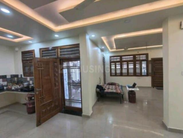 Flat for rent in Mohanlalganj, Arunachal Pradesh