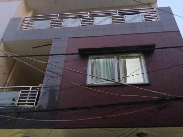 Flat for rent in West Delhi, Deri