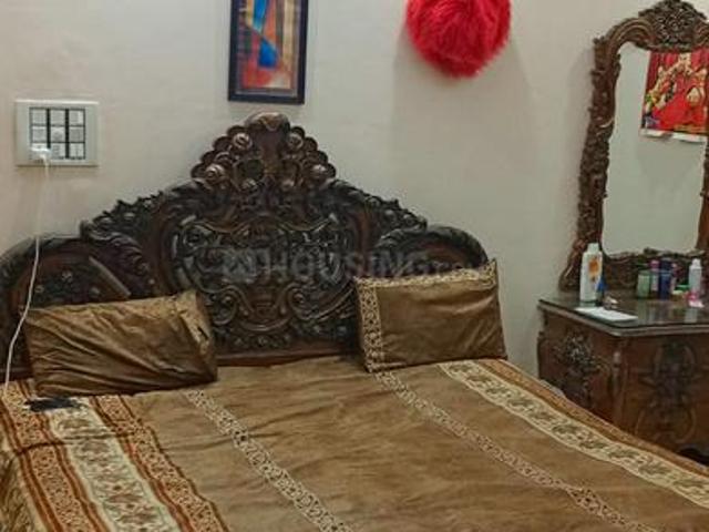 Flat for sale in West Delhi, Deri