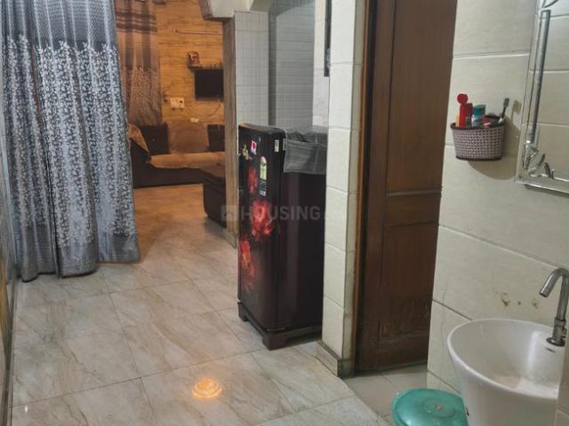 Flat for sale in West Delhi, Deri