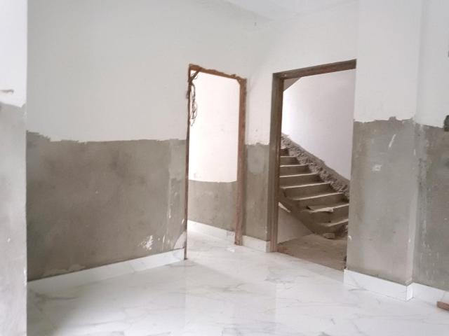 Flat for rent in Calcutta, West Bengal