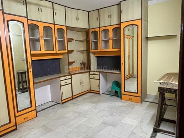 Flat for rent in North West Delhi, Deri
