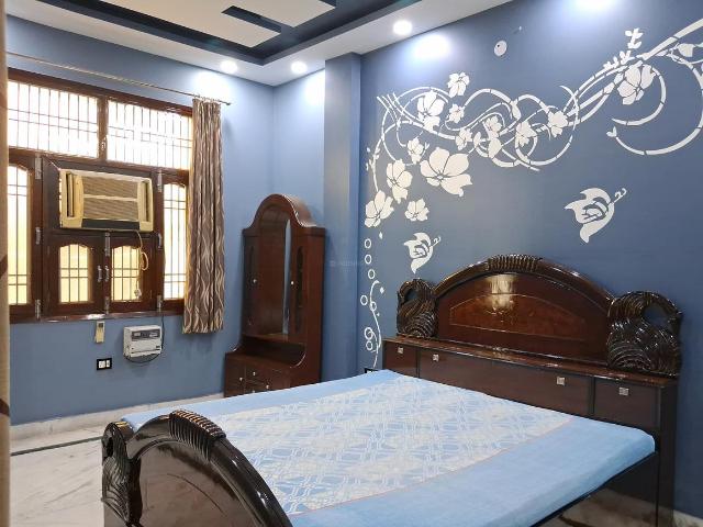Flat for rent in North West Delhi, Deri