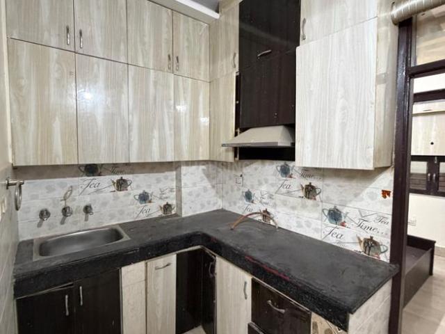 Flat for rent in West Delhi, Deri