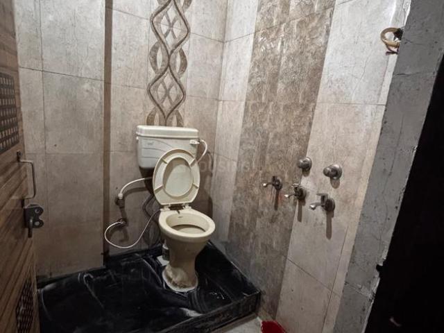 Flat for rent in West Delhi, Deri