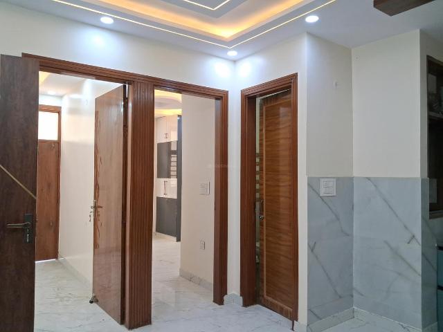 Flat for sale in West Delhi, Deri
