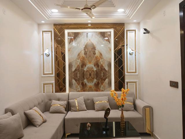 Flat for sale in West Delhi, Deri