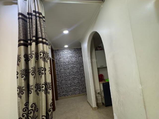 Flat for rent in South Delhi, Deri