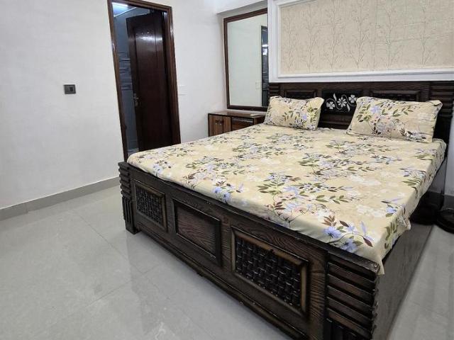 Flat for rent in Deri