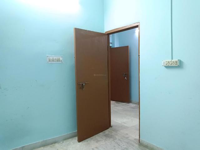 Flat for rent in Calcutta, West Bengal