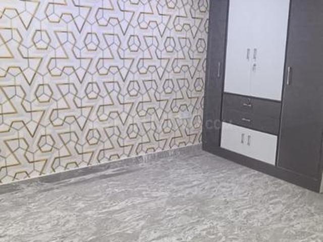 Flat for rent in Deri