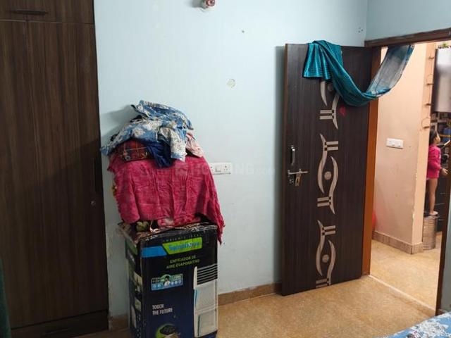 Flat for sale in North East Delhi, Deri