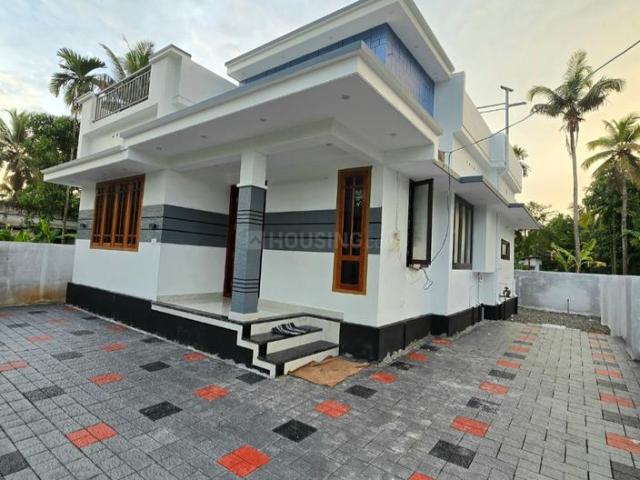 House for sale in Alangad
