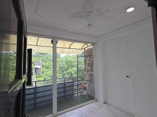 House for rent in South Delhi, Deri
