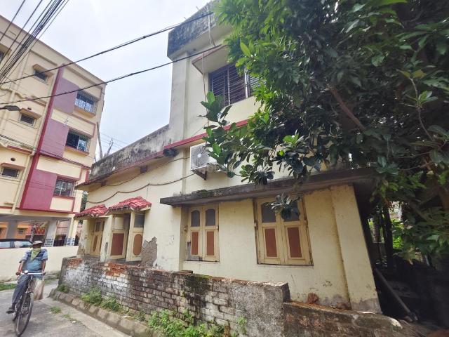 House for sale in Calcutta, West Bengal