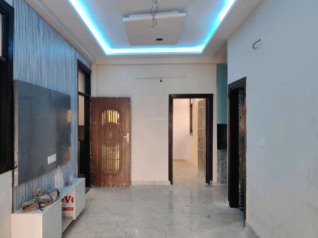 Flat for sale in North East Delhi, Deri