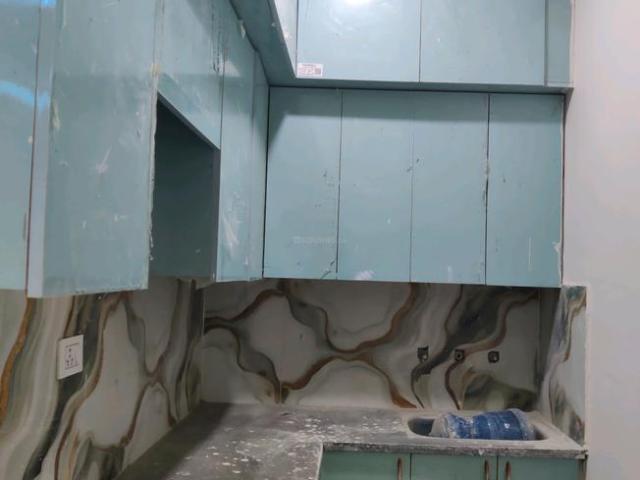 Flat for sale in North East Delhi, Deri