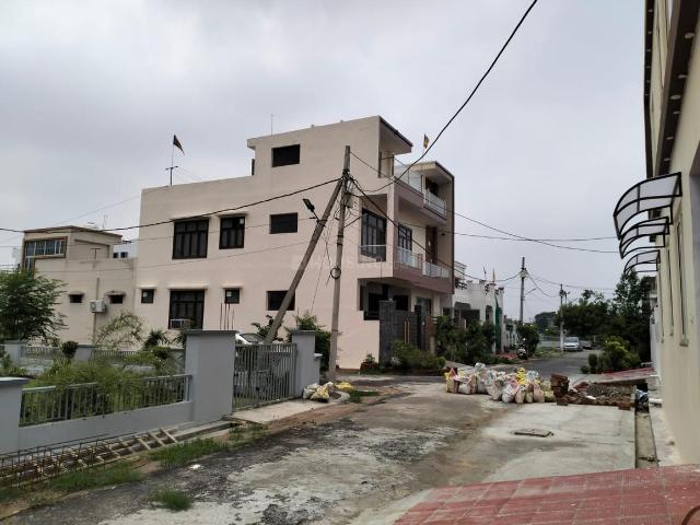 House for sale in Sector - 16, Lucknow