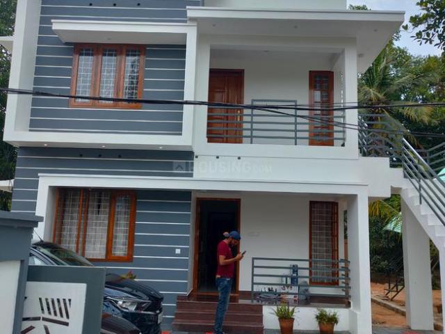 House for rent in Menamkulam, Puthenthope