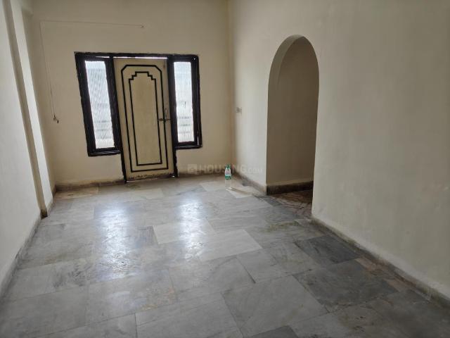 House for rent in Madya