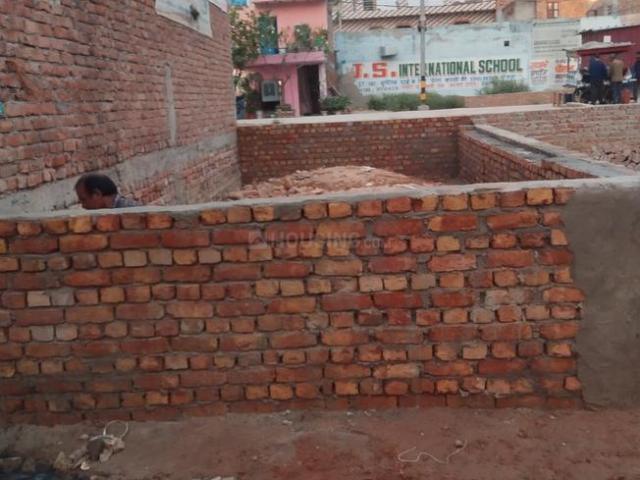 House for sale in North West Delhi, Deri