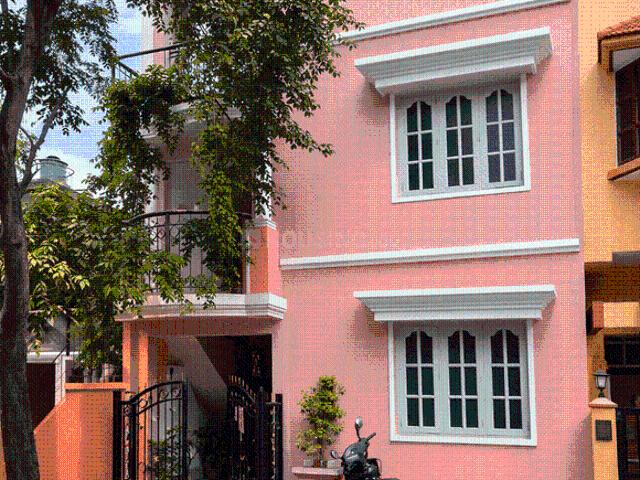 House for sale in Bangalore South, Cox Town - Bangalore