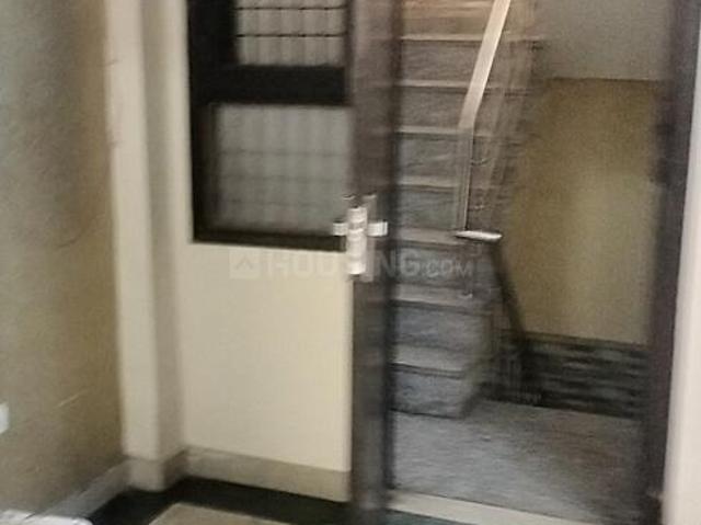 House for rent in East Delhi, Deri