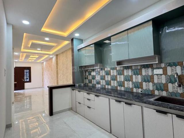 House for rent in Madya