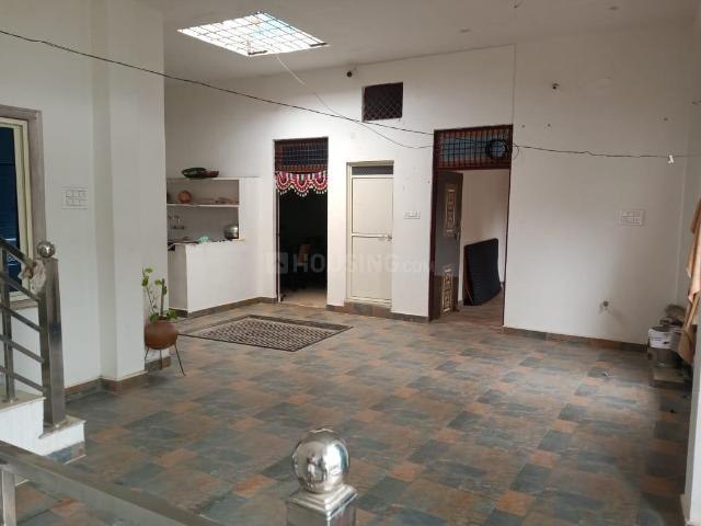 House for rent in Madya
