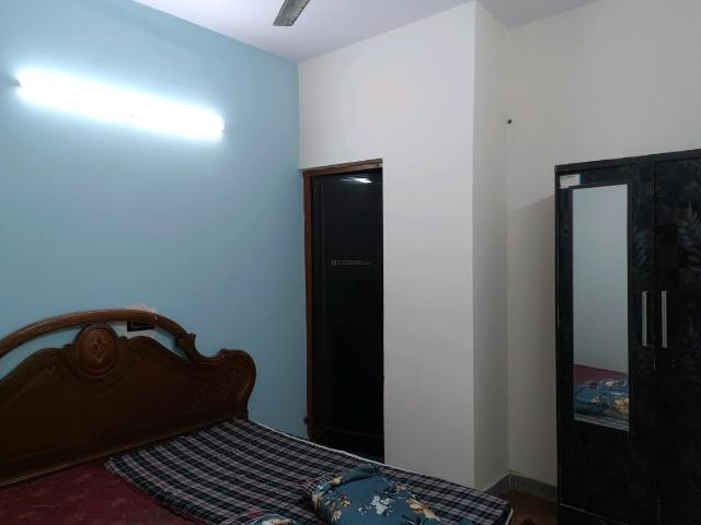 Flat for sale in North Delhi, Deri