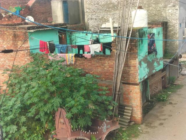 House for sale in West Delhi, Deri