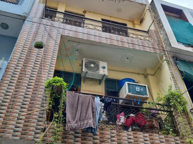 House for sale in West Delhi, Deri