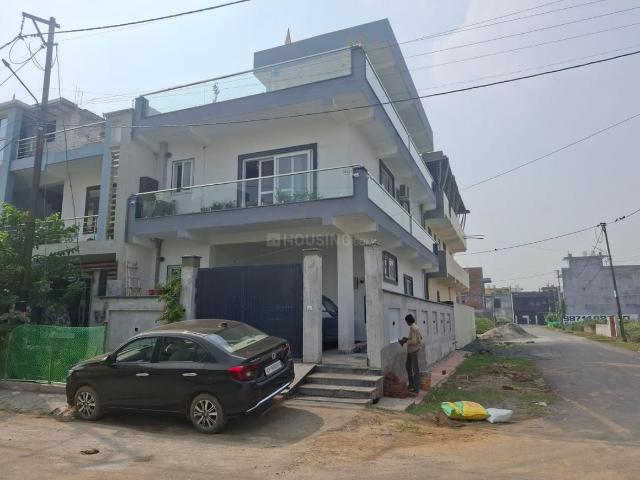 House for rent in Block B, Gautam Buddha Nagar
