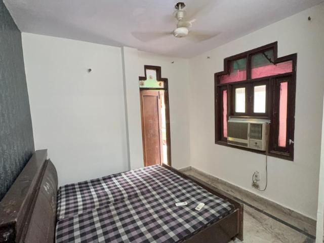House for rent in Central Delhi, Deri