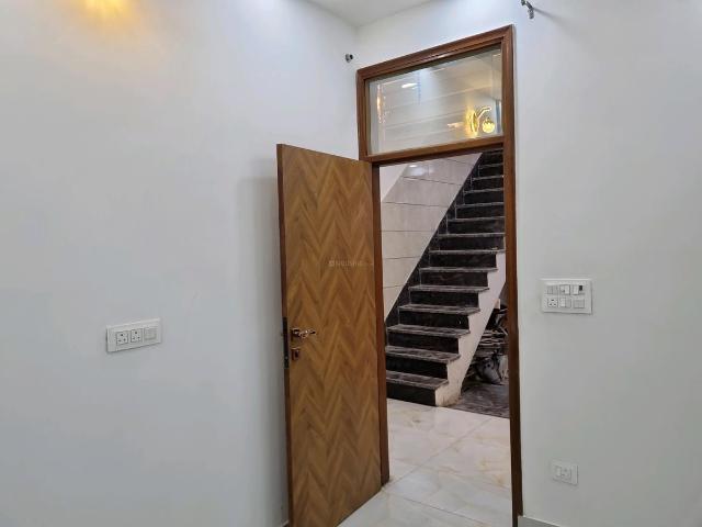 House for sale in West Delhi, Deri