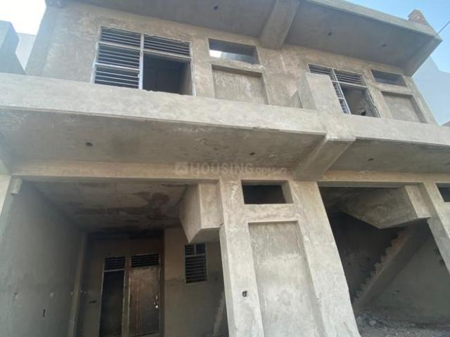 House for sale in Hariana