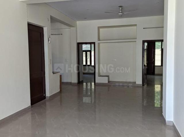 House for rent in Hariana