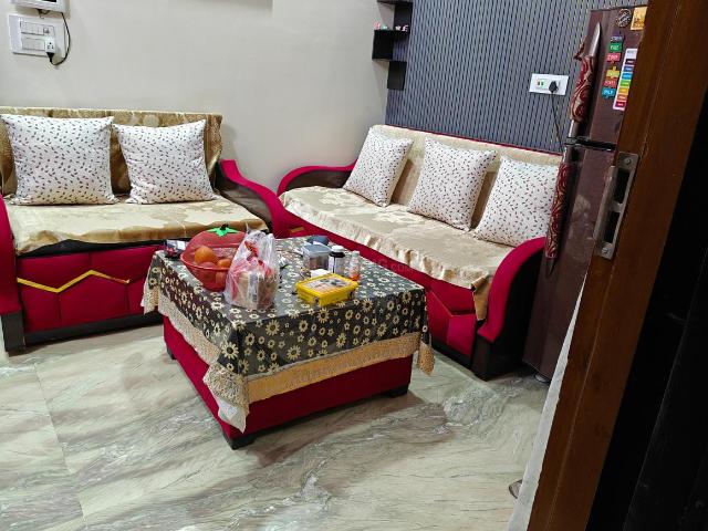 House for sale in North West Delhi, Deri