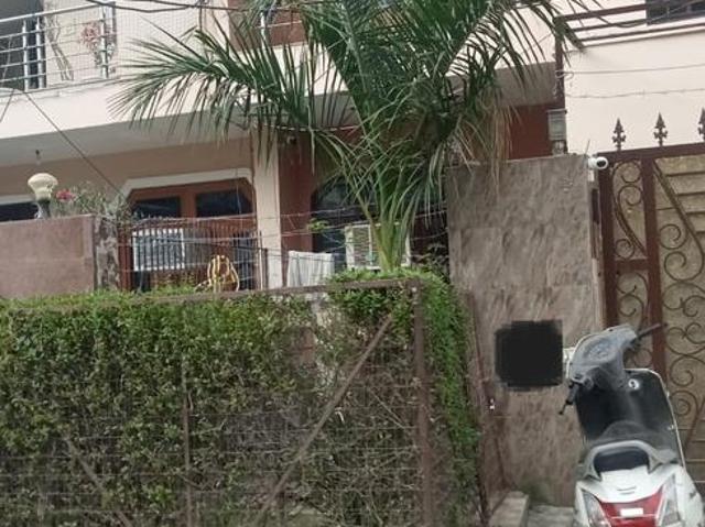 House for sale in Hariana